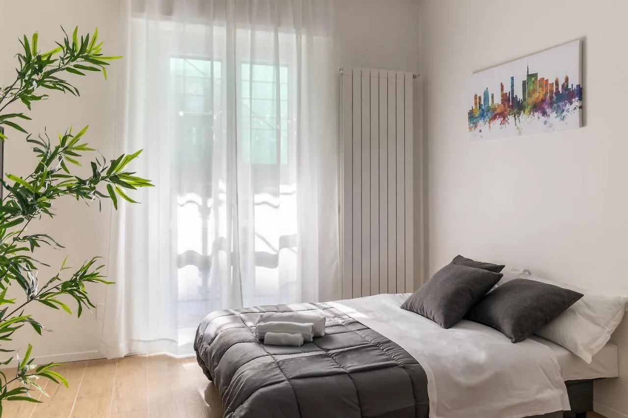 Apartamento Sansiro Luxury Wi-Fi & Netflix Milán 0*,  Italia