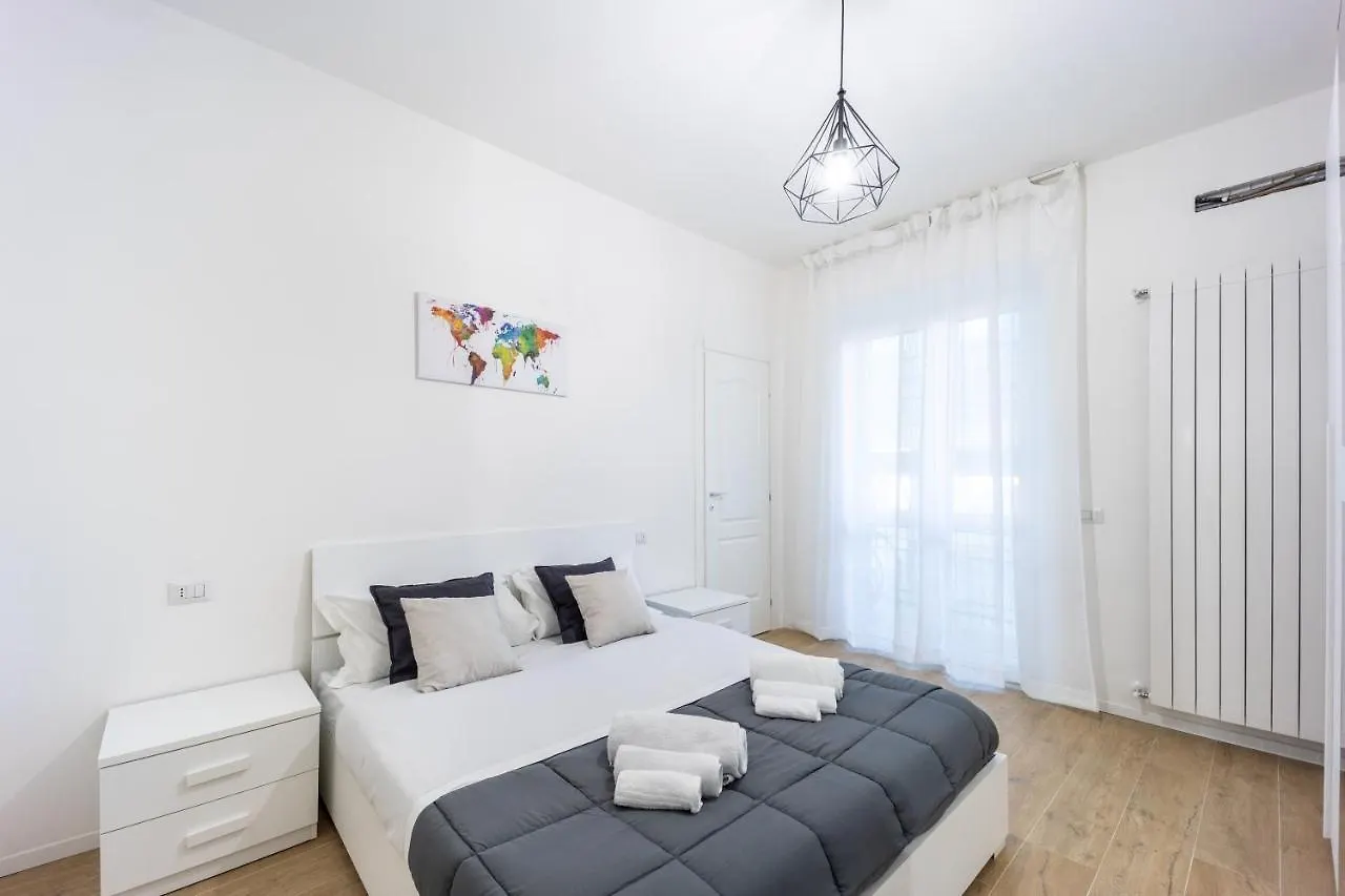 Sansiro Luxury Wi-Fi & Netflix Apartment Milan Italy